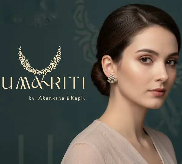 Gold_And_Black_Trinity_Knot_Studs_Earrings_For_Women
